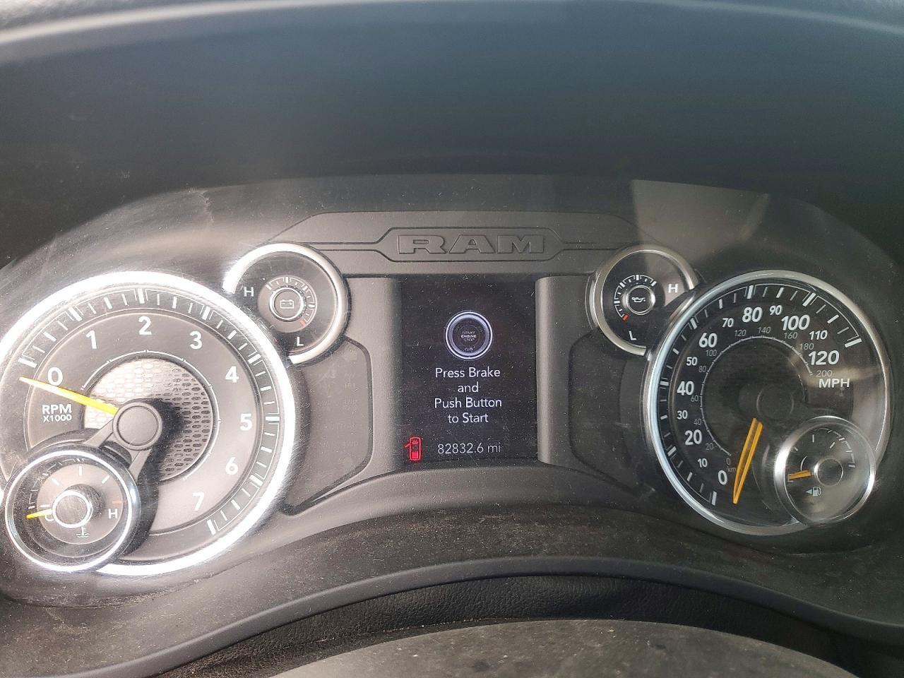 2020 Dodge RAM 2500 Tradesman 4WD Crew CAN 6.4L V8