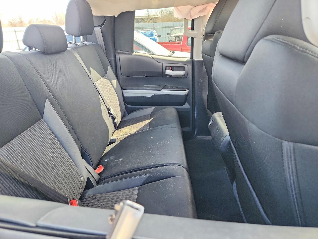 2015 Toyota Tundra SR5