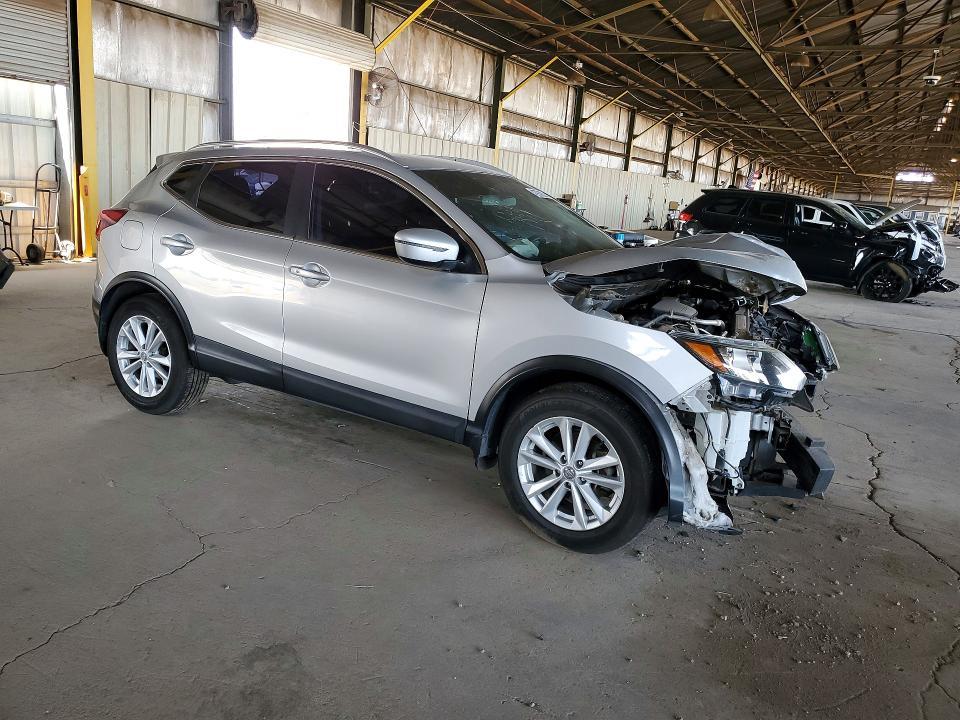 2017 Nissan Rogue Sport sv