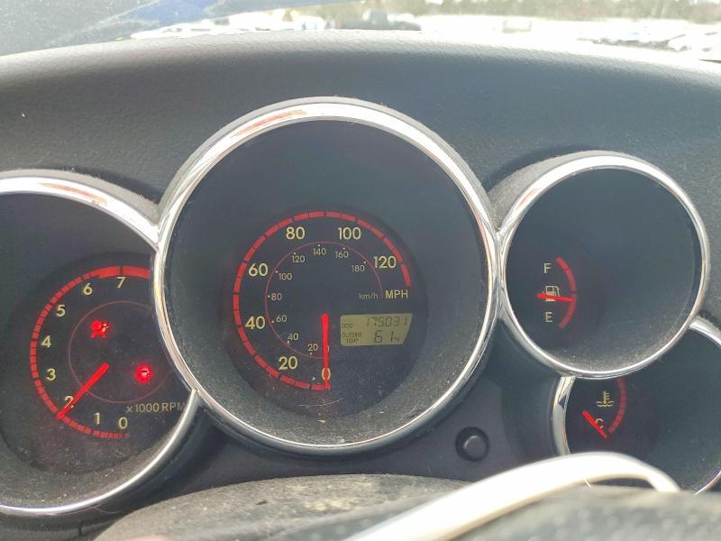 2004 Toyota Matrix Base