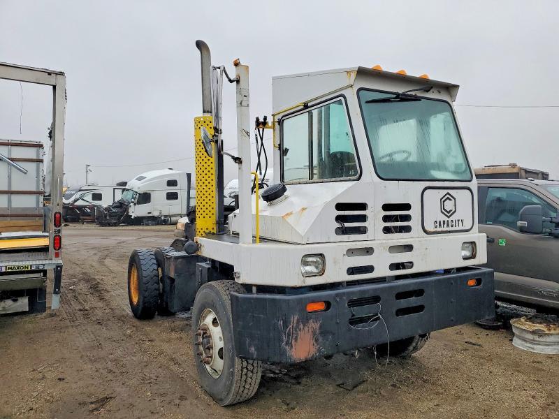2004 Capacity Of Texas TJ5000-Semi Truck
