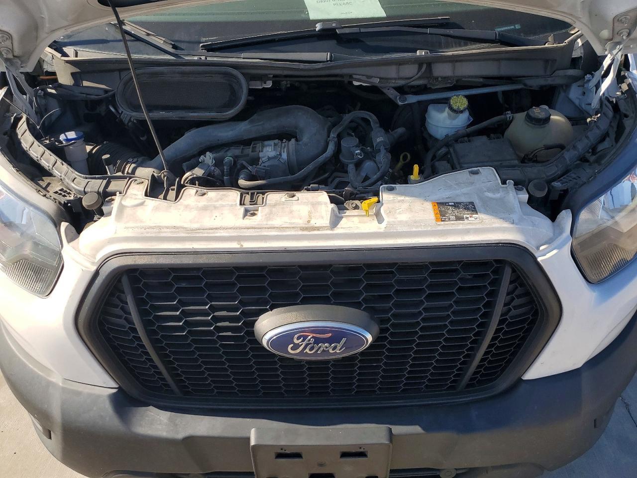 2022 Ford Transit Delivery Truck