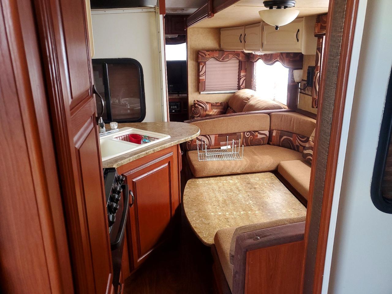 2011 Keystone Outback Camper