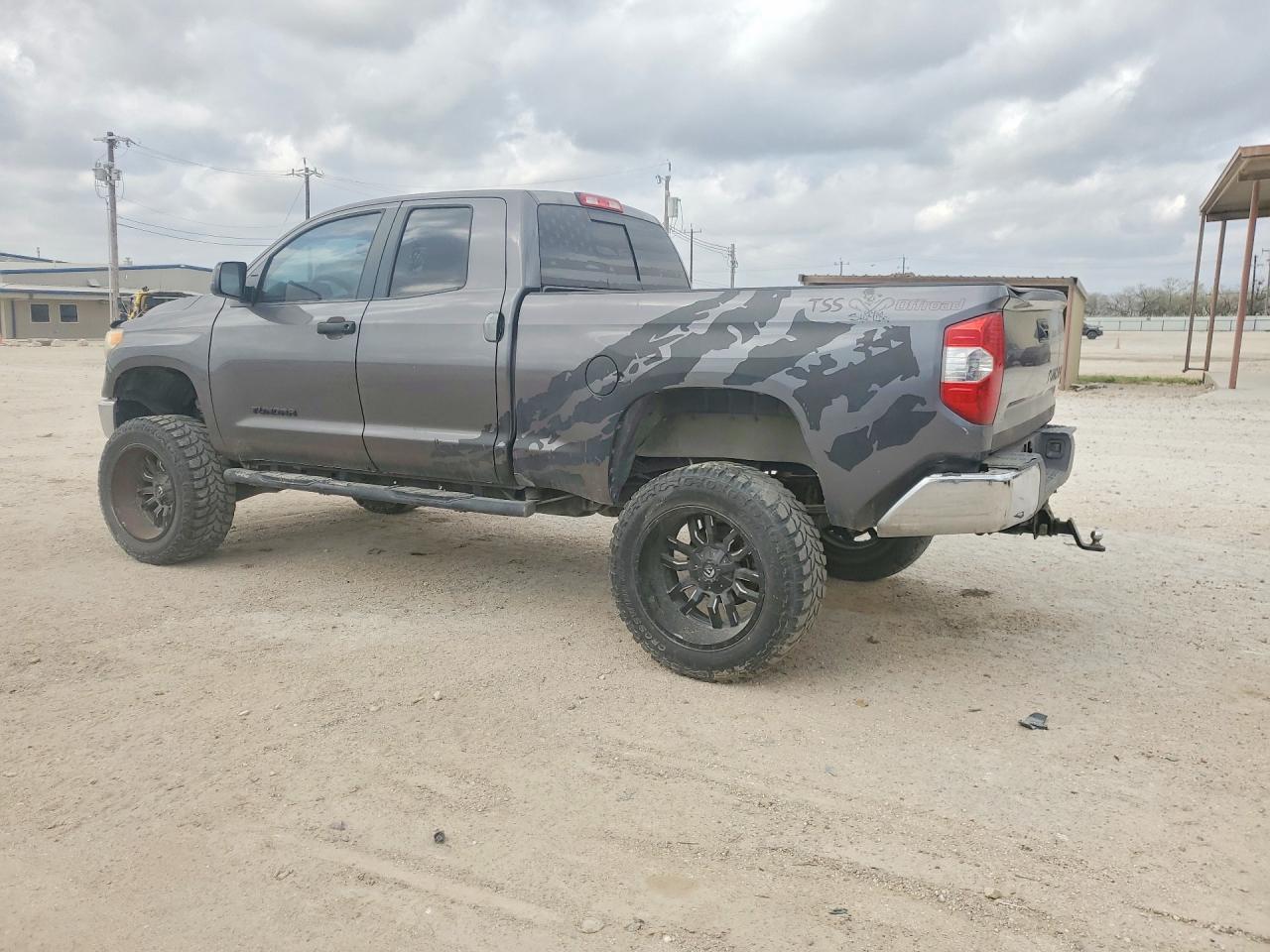 2014 Toyota Tundra SR5