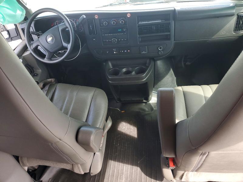 2025 Chev Express G2500