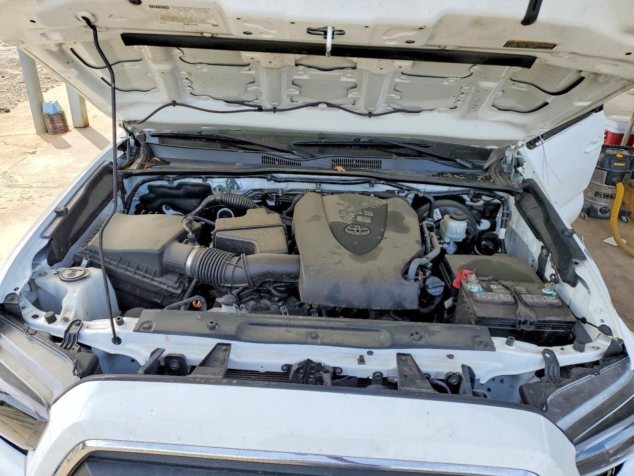 2020 Toyota Tacoma SR5 V6