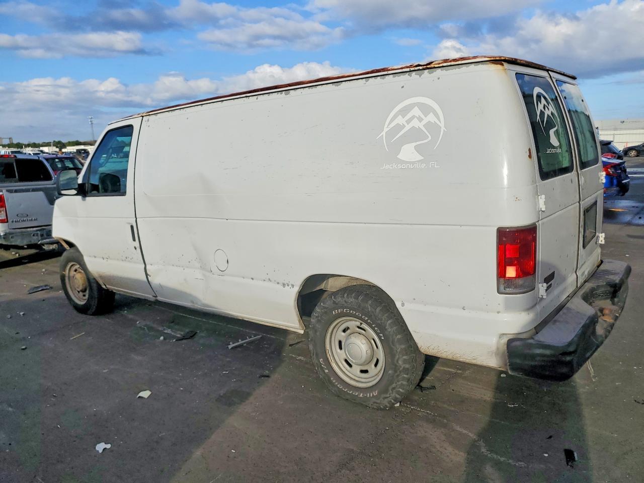 2004 Ford Econoline E150 van