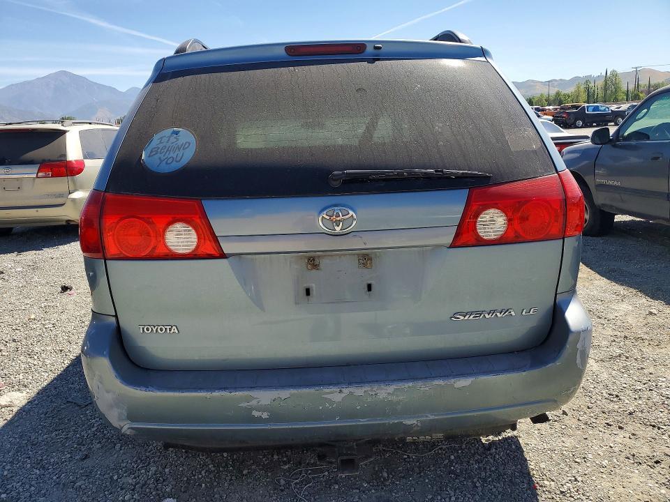 2006 Toyota Sienna le 7 Passenger