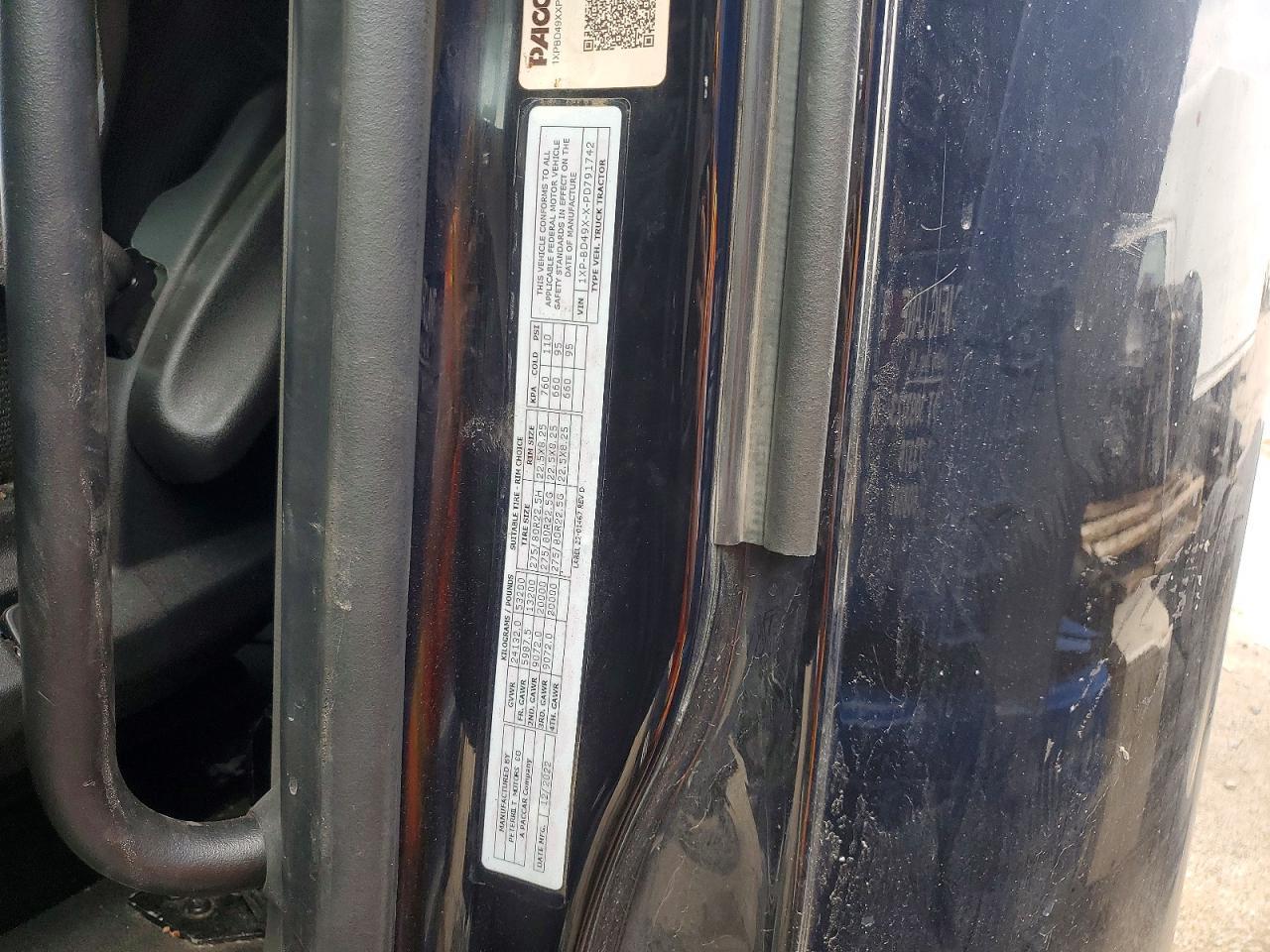 2023 Peterbilt 579 Semi Truck