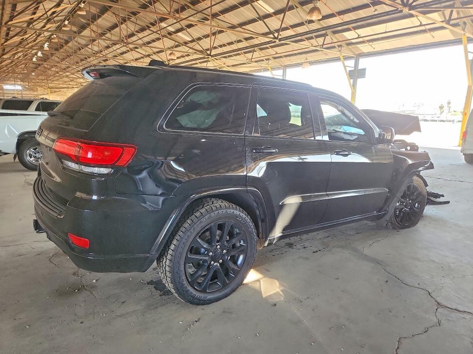 2020 Jeep Grand Cherokee Laredo