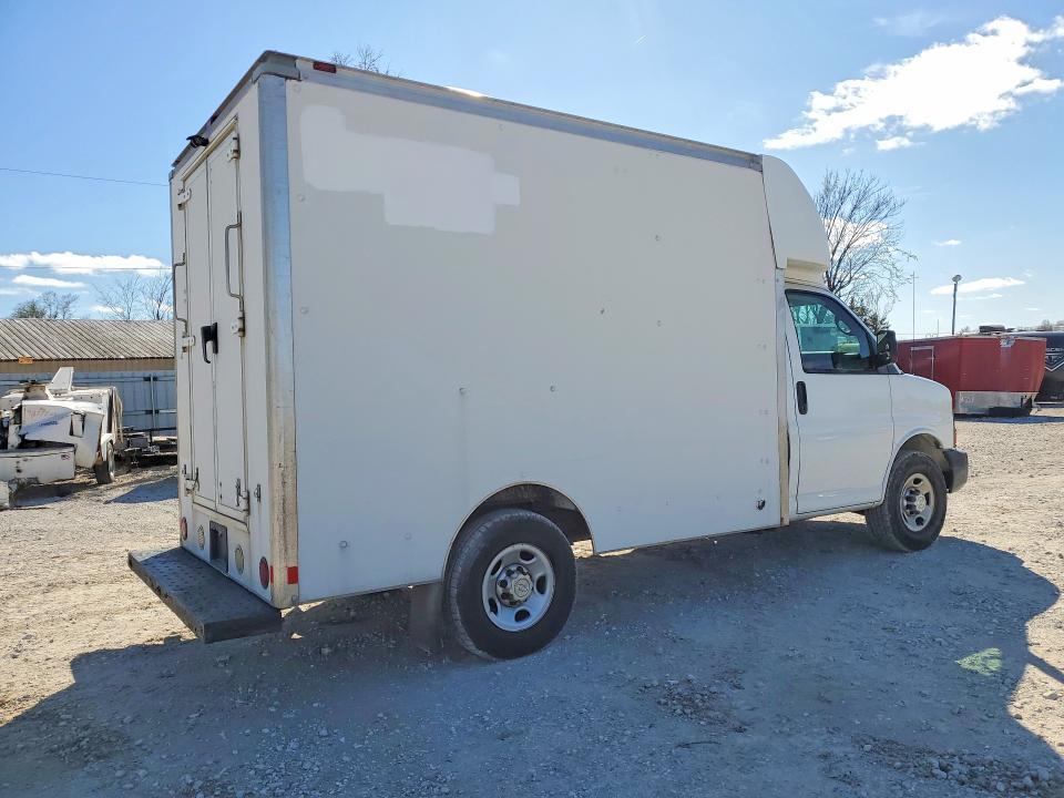 2015 Chev Express G3500