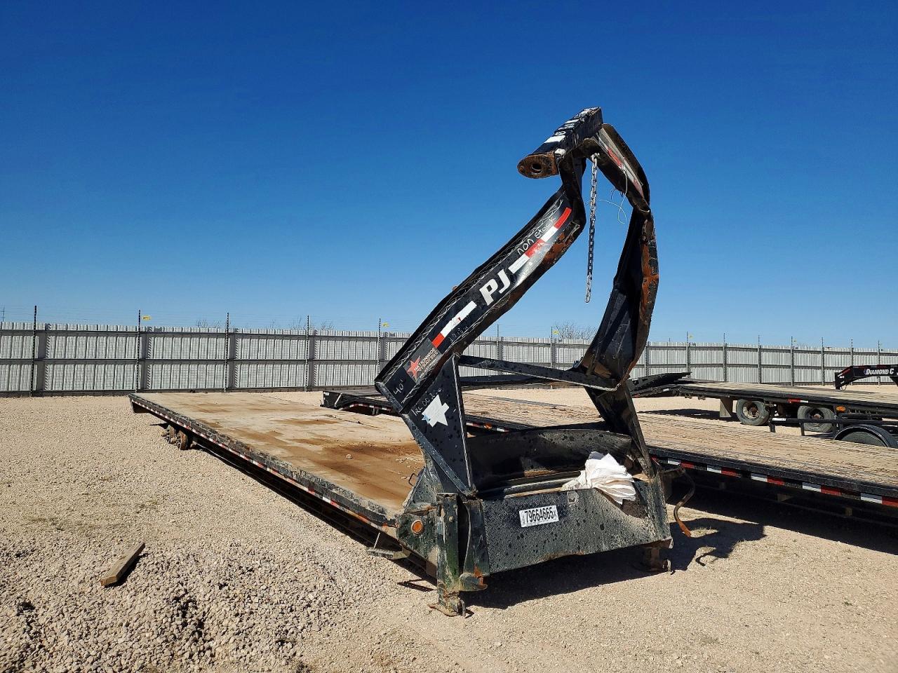 2018 PJ FS402 Flatbed Trailer