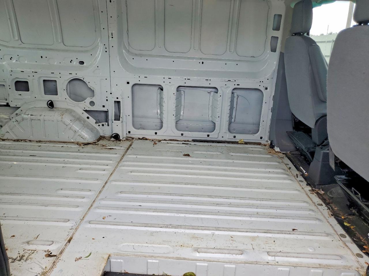 2018 Ford Transit T-250