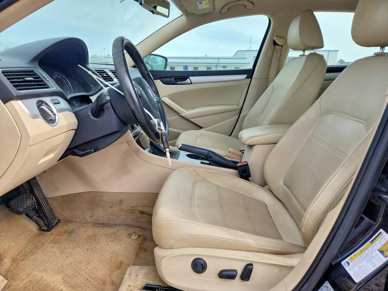 2013 Volkswagen Passat se