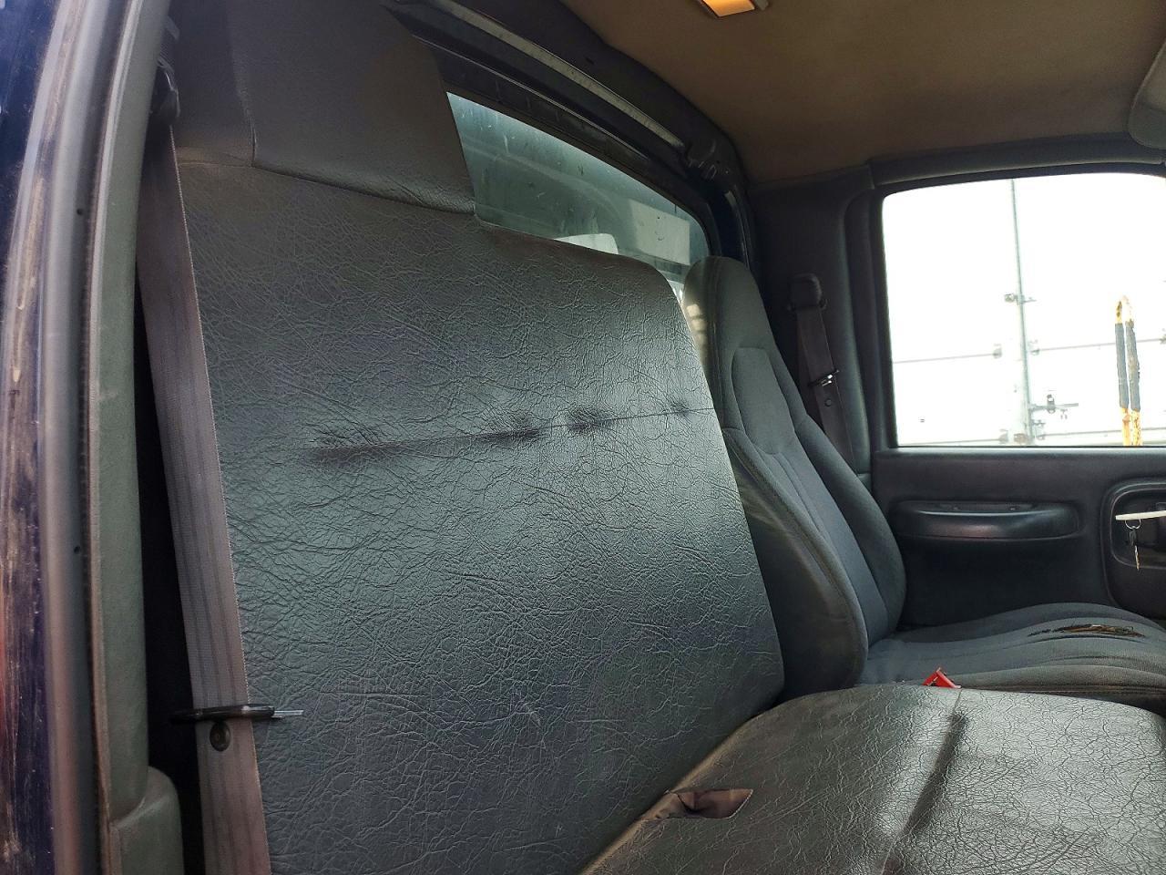 2004 GMC C5500 Flatbed Truck