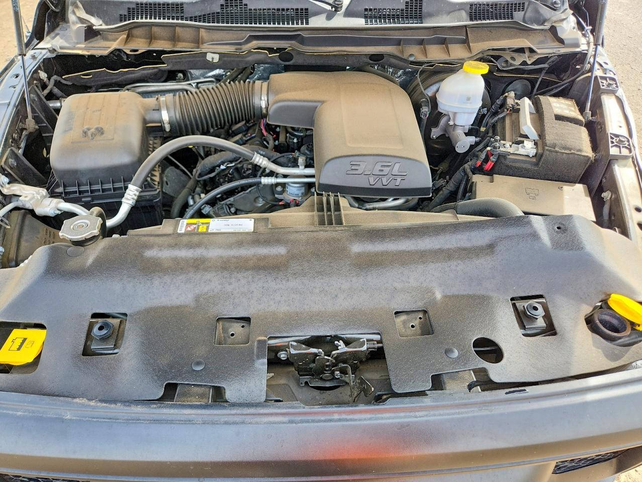 2024 Dodge RAM 1500 Classic SLT