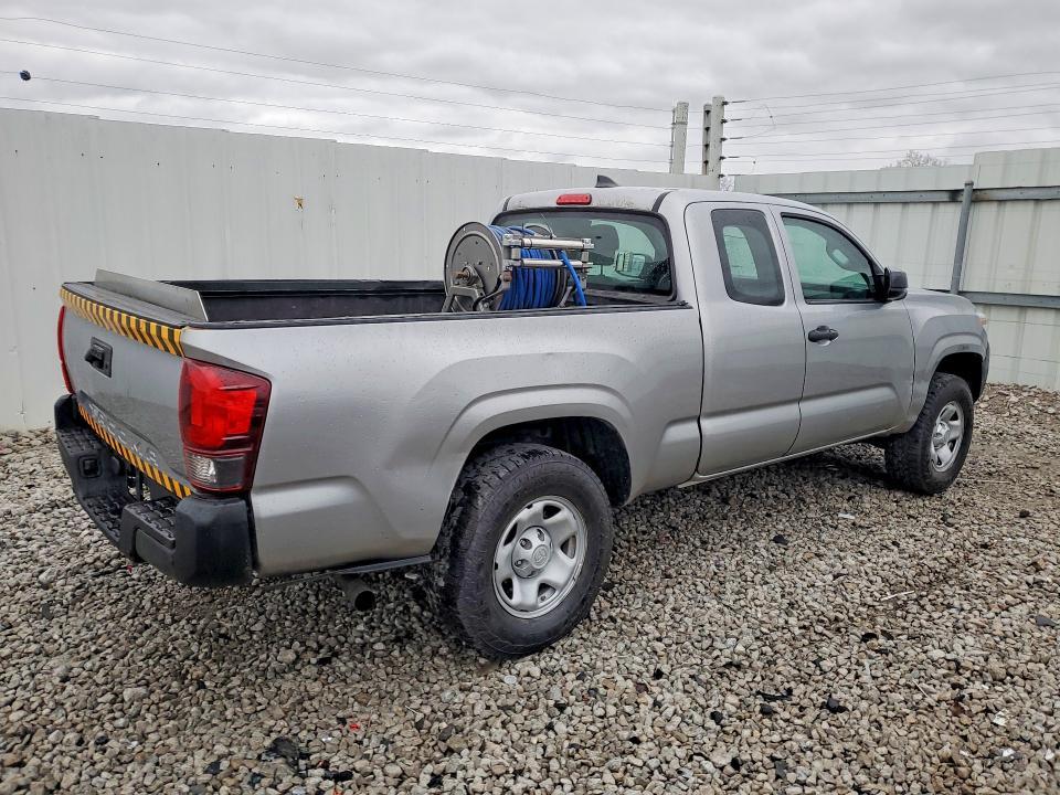 2018 Toyota Tacoma SR