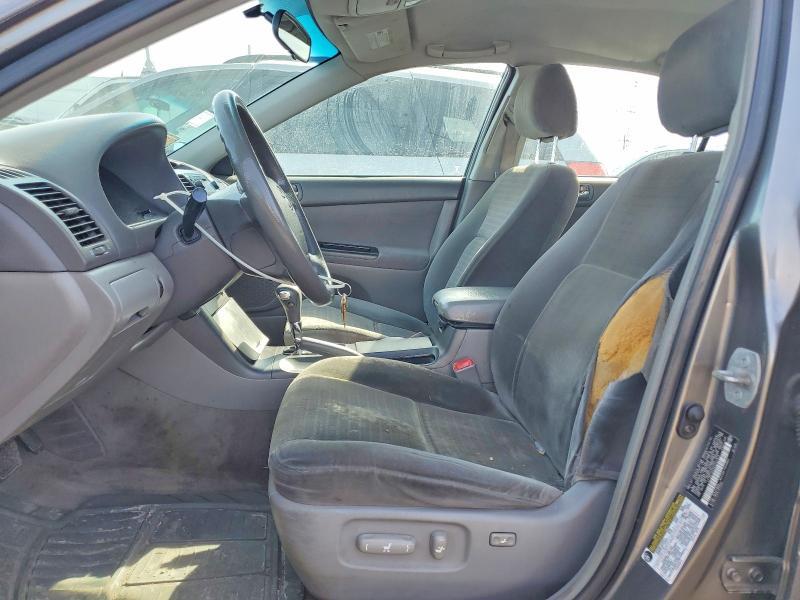 2005 Toyota Camry le