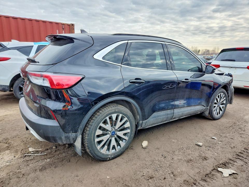 2020 Ford Escape Titanium