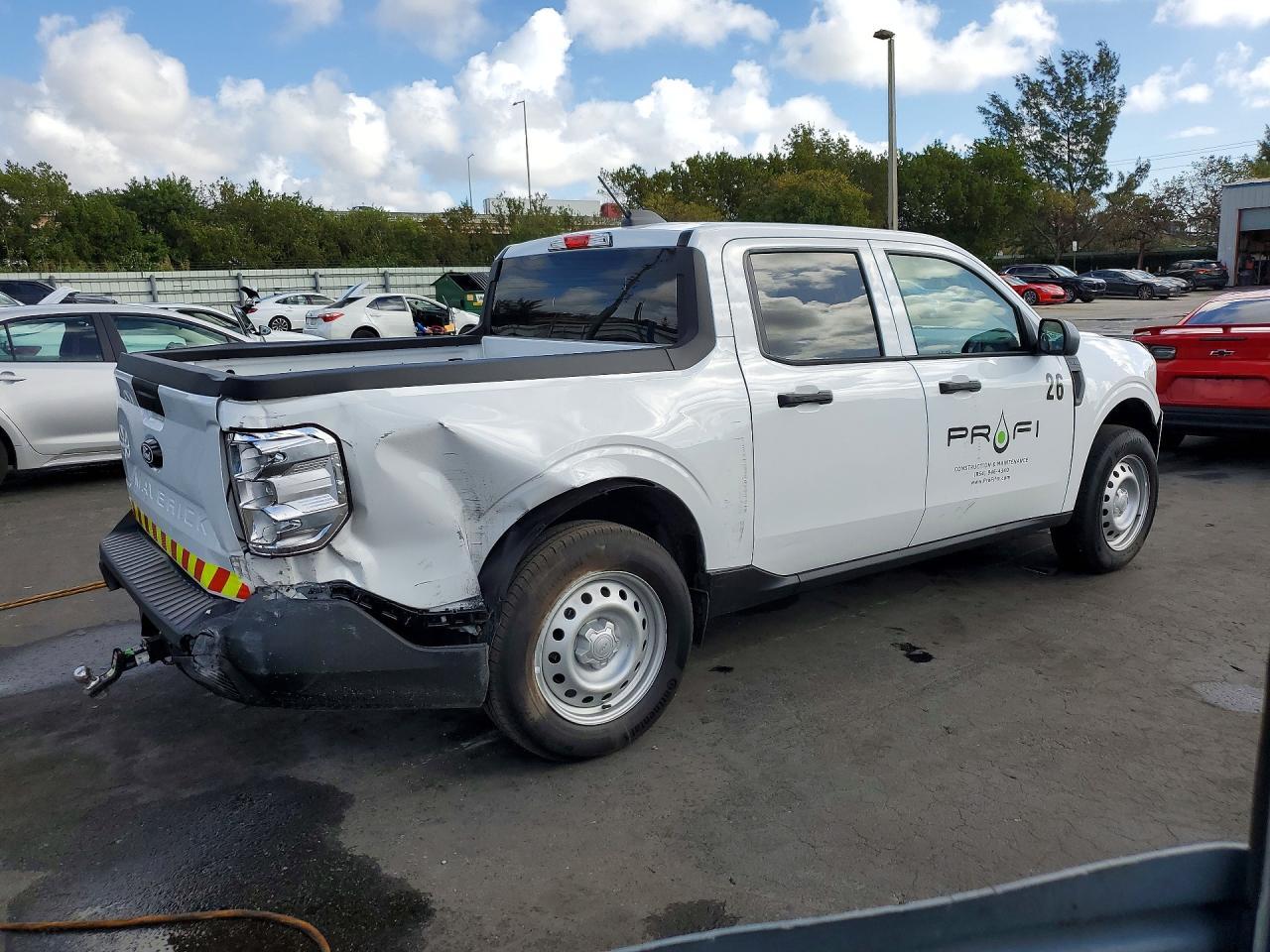 2026 Ford Maverick XL