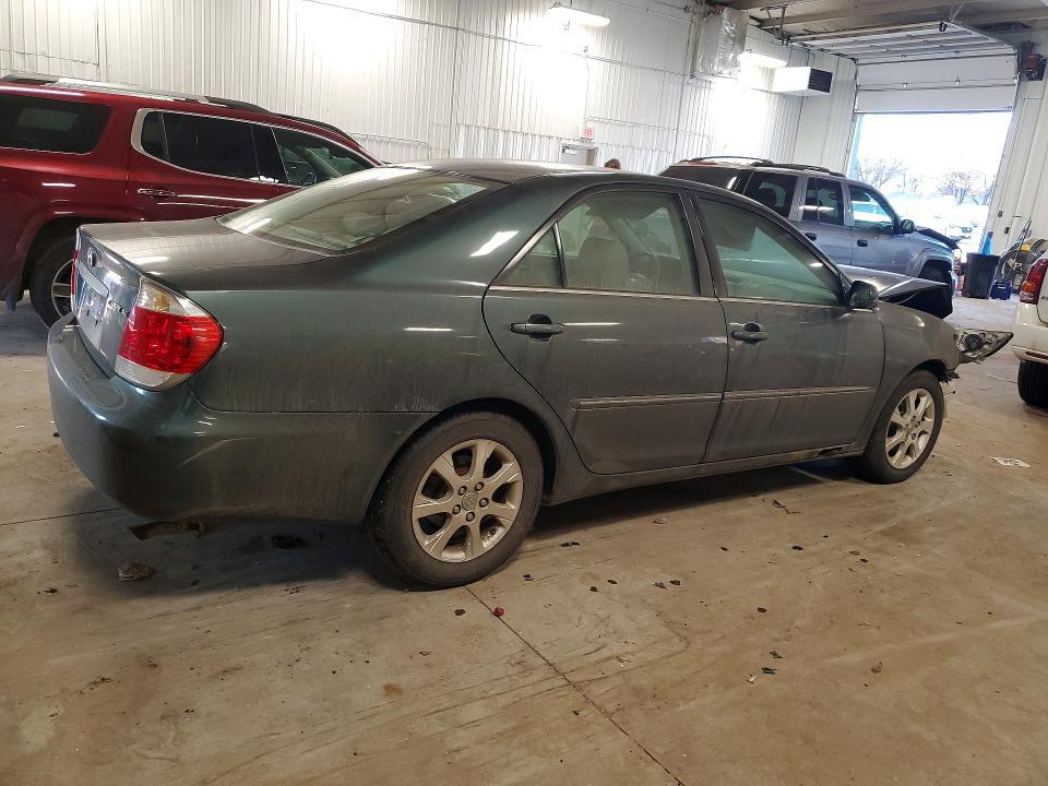 2005 Toyota Camry xle