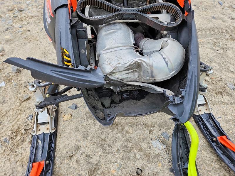 2004 Skidoo MX Z FAN 380