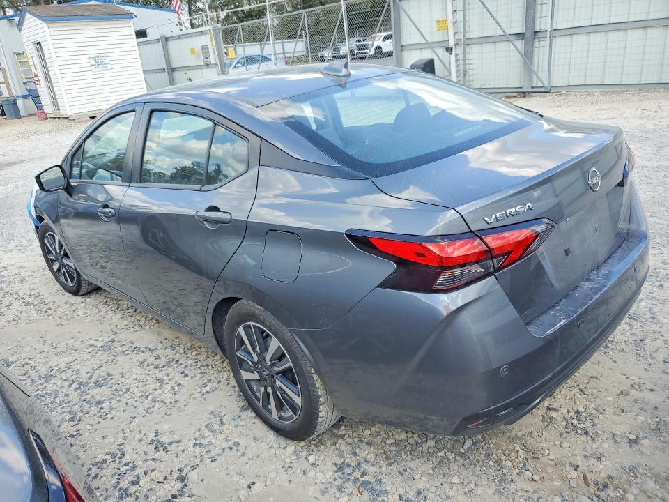 2024 Nissan Versa sv