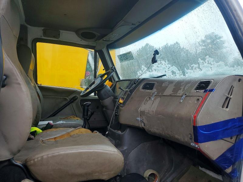 2000 Sterling 2000 Sterling L9500 Dump Truck