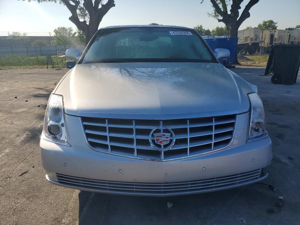 2010 Cadillac Dts Luxury Collection