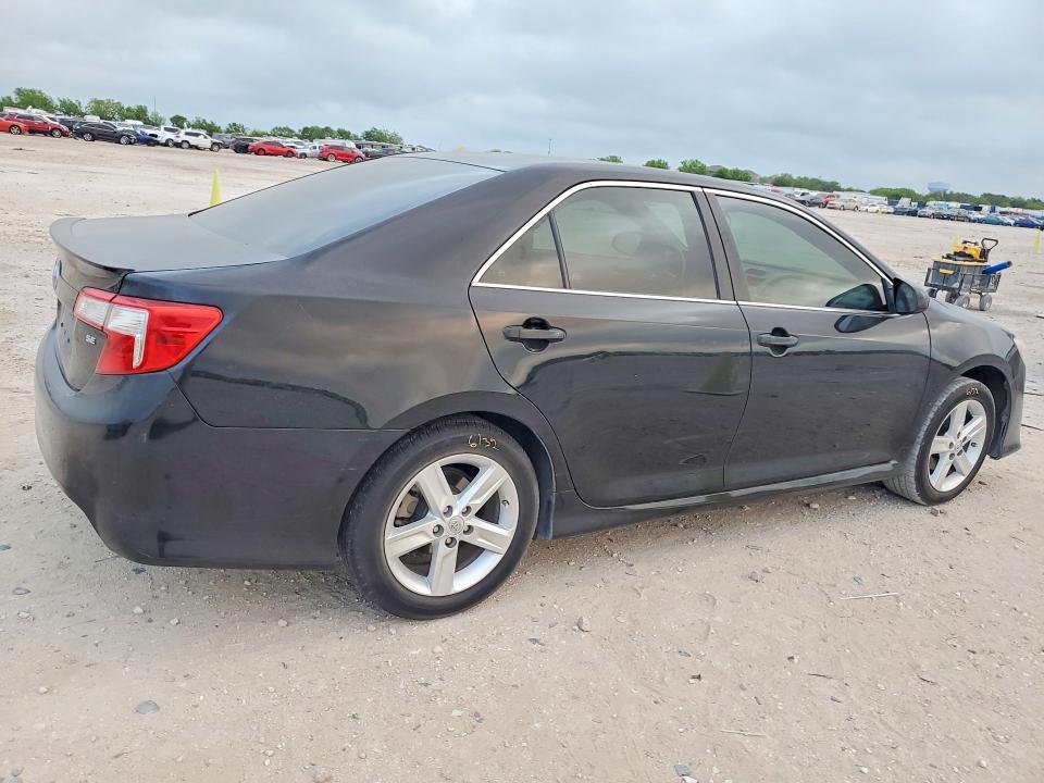 2014 Toyota Camry se