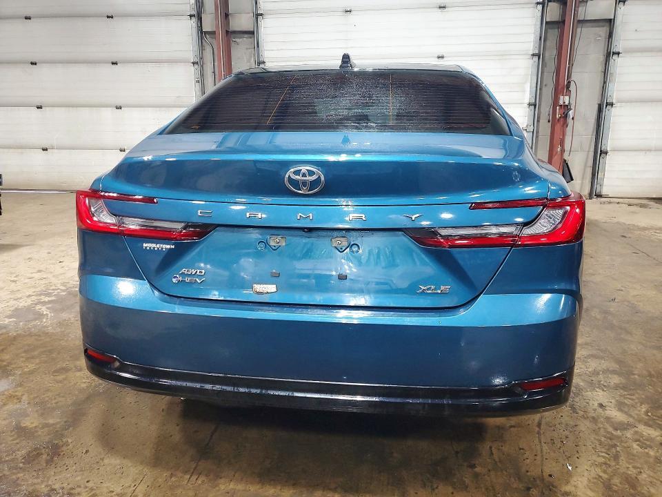 2025 Toyota Camry xle