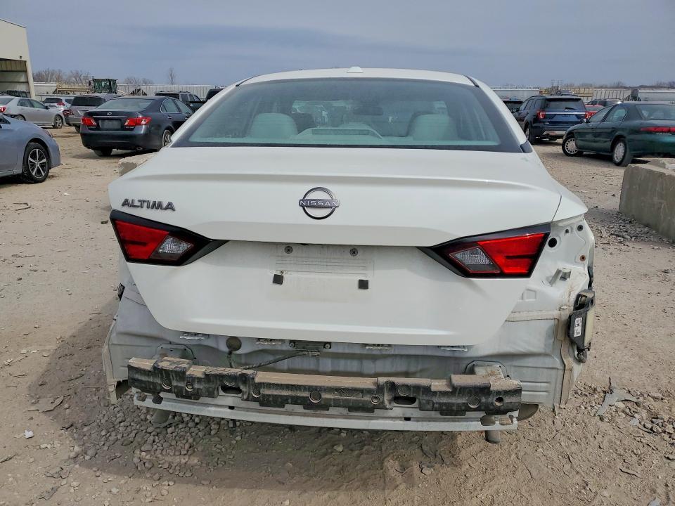 2025 Nissan Altima 2.5 sv
