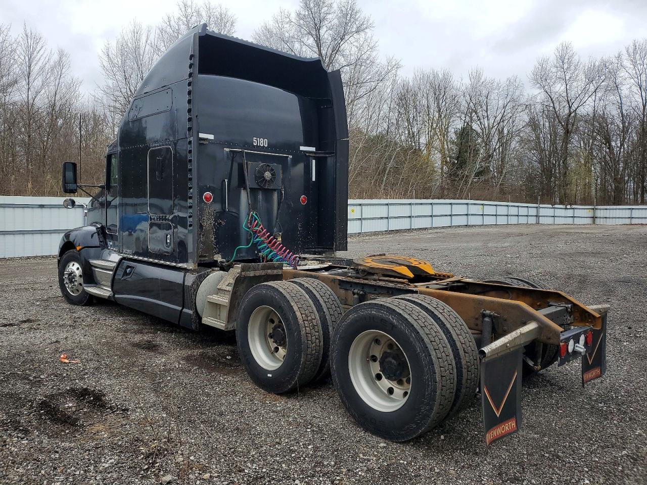 2015 Kenworth Constructi-Semi Truck