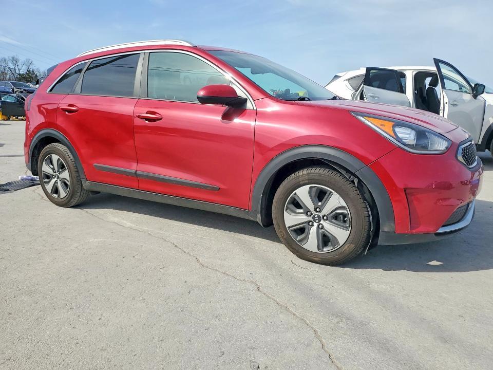 2017 KIA Niro lx