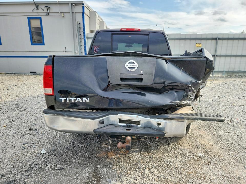 2012 Nissan Titan s