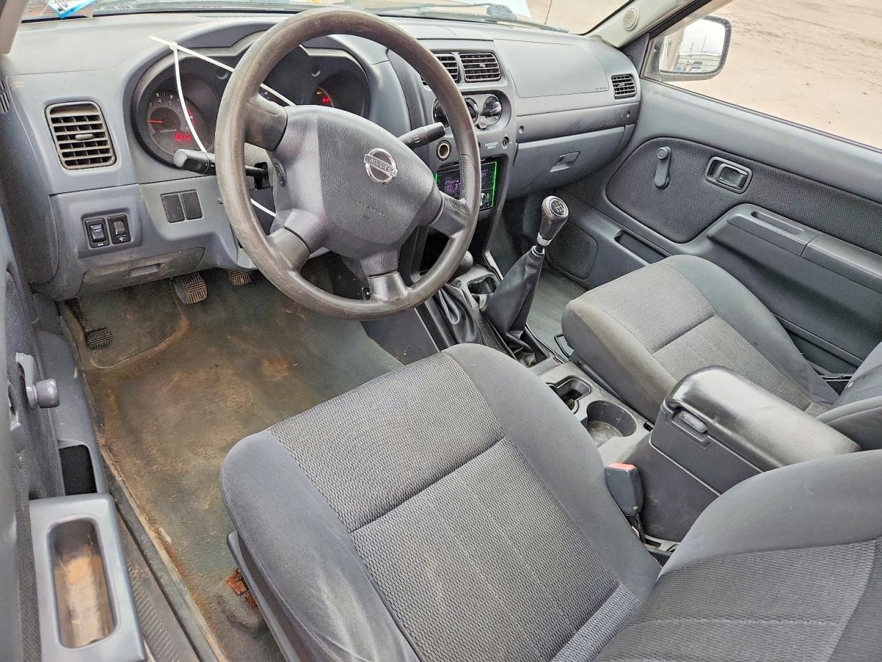 2003 Nissan Frontier XE-V6