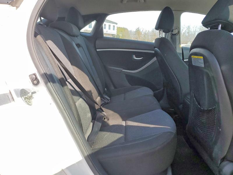 2013 Hyundai Elantra gt Base