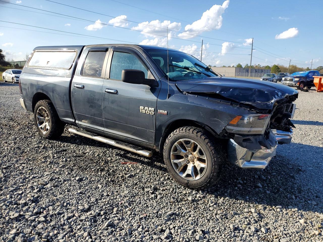 2016 Dodge RAM 1500 SLT