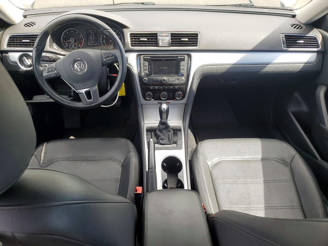 2013 Volkswagen Passat se