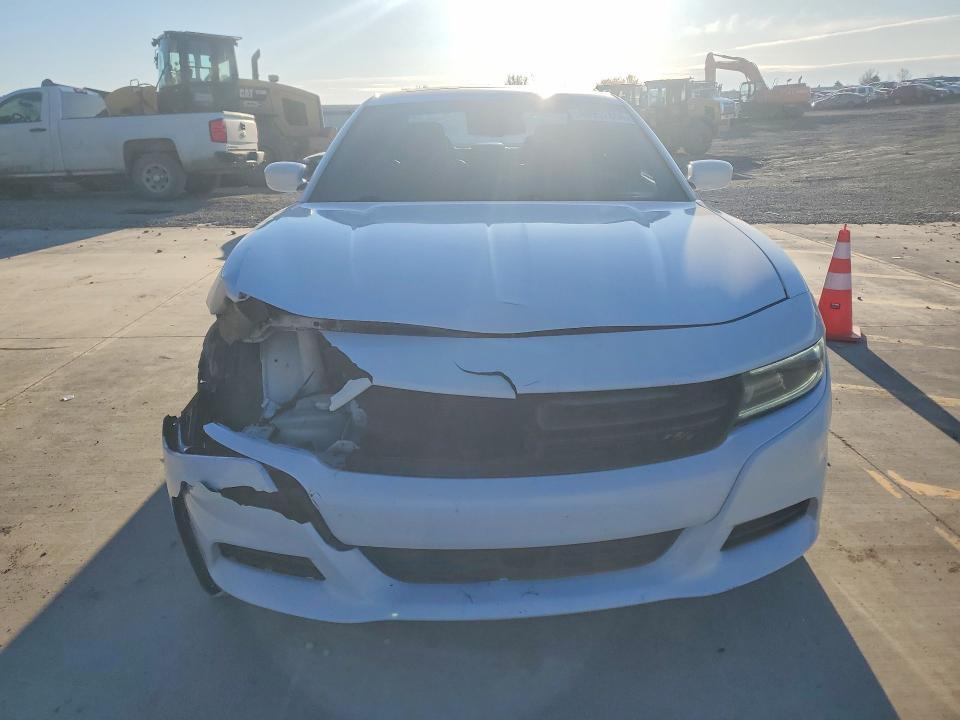 2015 Dodge Charger r