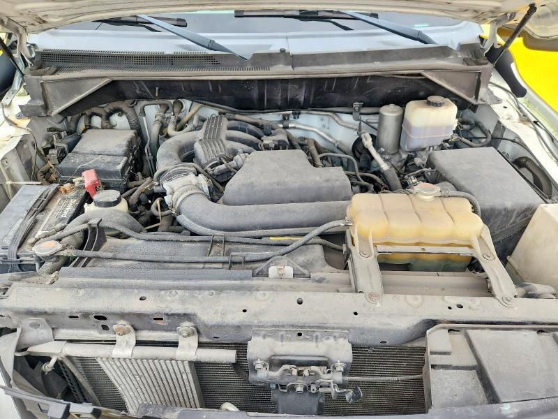2014 Niss NV 2500