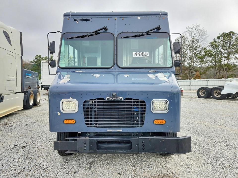 2020 Freightliner MT45G Delivery Truck