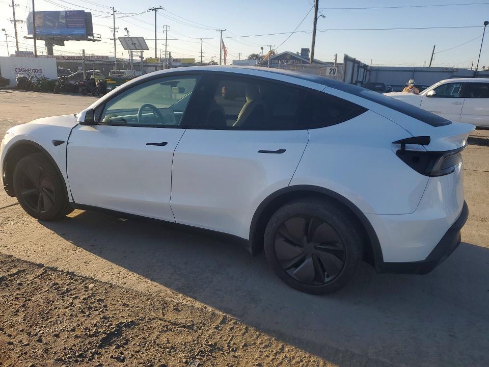 2026 Tesla Model y