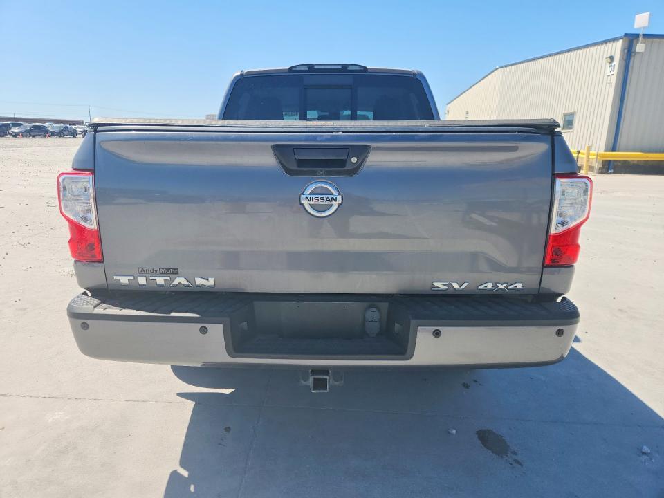 2018 Nissan Titan SV