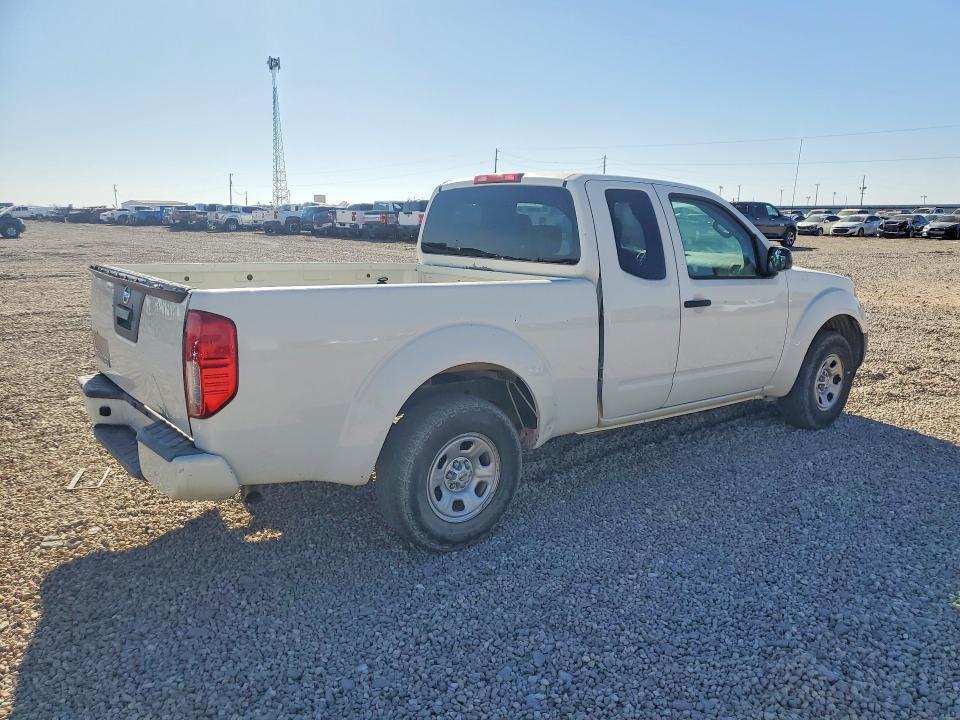 2017 Nissan Frontier s