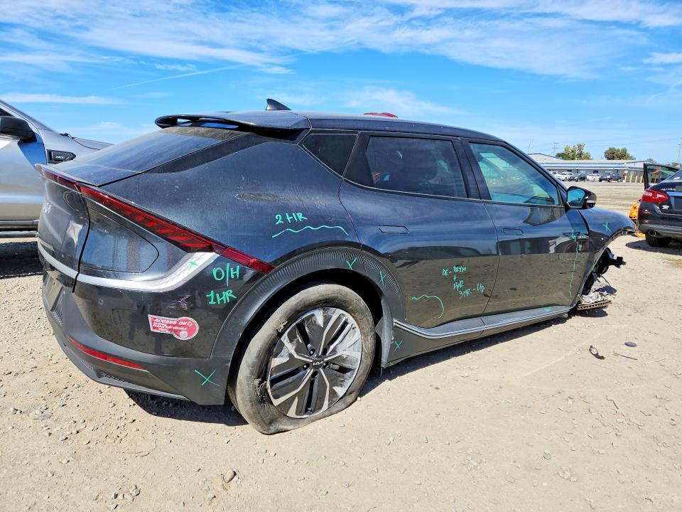 2024 KIA EV6 Light Long Range