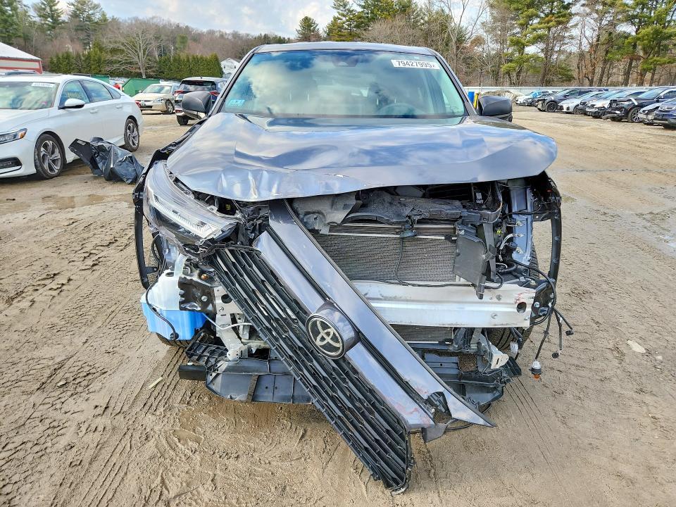 2023 Toyota Rav4 le
