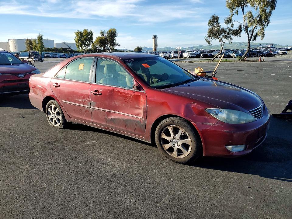 2005 Toyota Camry xle V6