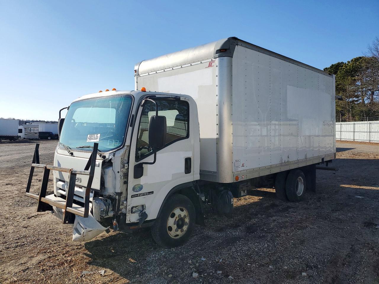 2015 Isuzu NPR HD BOX Truck