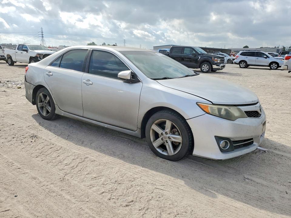 2013 Toyota Camry se